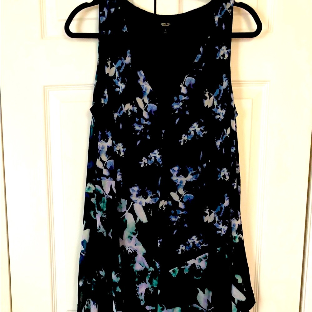 Vera Wang “Sleeveless” Dress